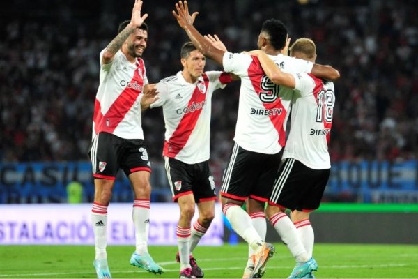 River goleó a Racing de Córdoba en su debut en la Copa Argentina