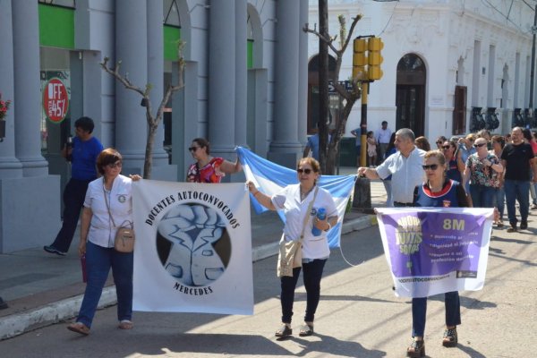 Alto acatamiento del paro docente en Corrientes bajo la consigna: Basta de sueldo en cuotas