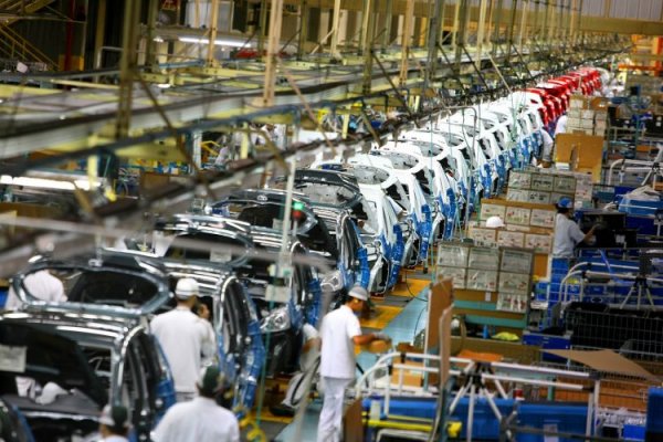 La industria y el sector automotriz comenzaron el año en crecimiento