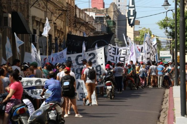 Mañana de tránsito caótico en el centro capitalino