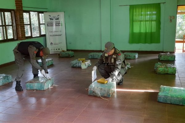 311 kilos de marihuana se encontraban abandonados entre la vegetación