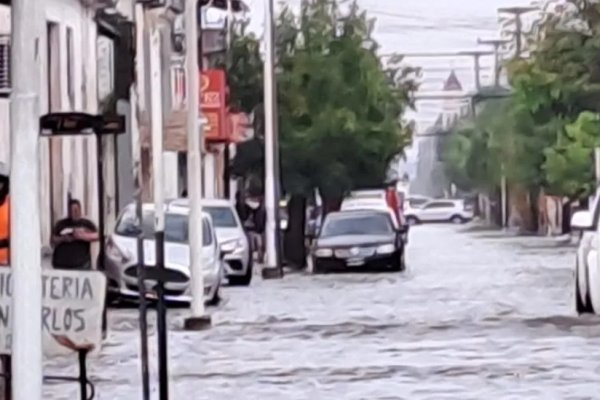 La intensa lluvia inundó varios sectores de Goya