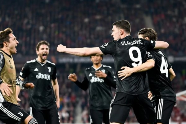 Juventus venció a Friburgo en Alemania y se metió en los cuartos de final de la Europa League