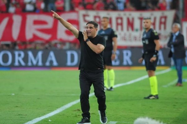 Leandro Stillitano dejó de ser el entrenador de Independiente