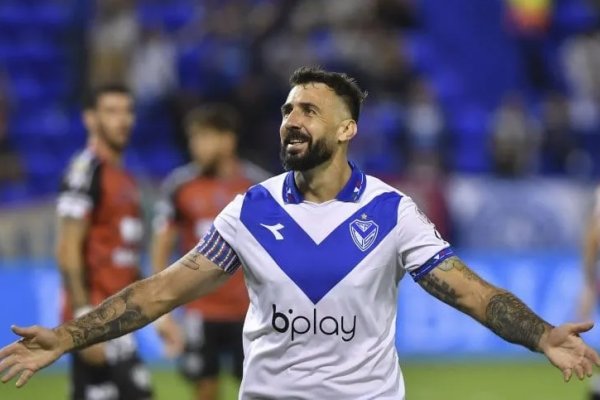 Vélez goleó 4-0 a Central Córdoba en Liniers y consiguió la primera victoria desde el regreso de Gareca