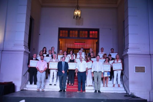 La Legislatura provincial distinguió a mujeres senadoras con el premio General San Martín