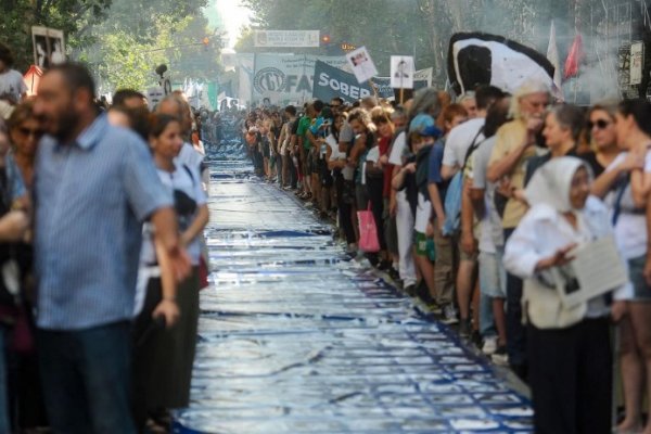 Una multitud conmemoró el 