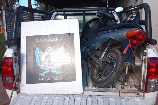 Secuestraron una motocicleta la cual era trasladada por dos sujetos