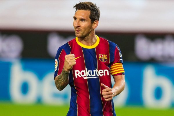 El Camp Nou ovacionó a Messi en el partido entre Barcelona y Real Madrid
