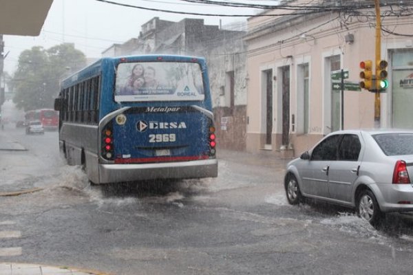 Las lluvias superaron los registros históricos en marzo y se espera una situación similar en abril