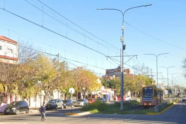 Motochorros le quisieron robar la cartera, intentó escapar y la mataron de un tiro en la espalda