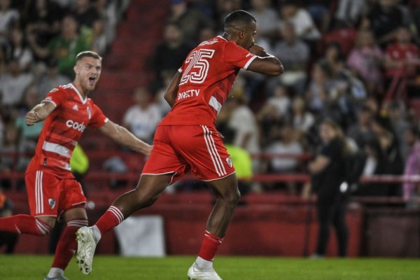 River goleó a Huracán y se afirma como el único puntero de la Liga Profesional