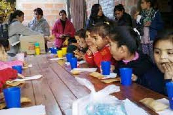 Gastos oficiales: Gobierno provincial pagó hasta diciembre 2022 más de $500 por cocido para cada alumno de escuelas correntinas