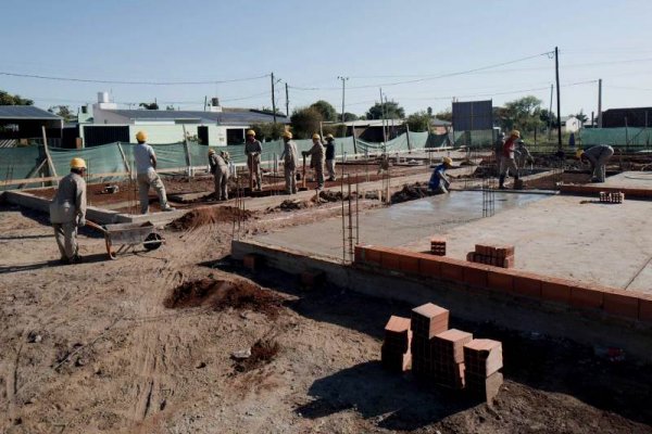 Comenzó la construcción de un centro para discapacitados y un CDI en Ituzaingó