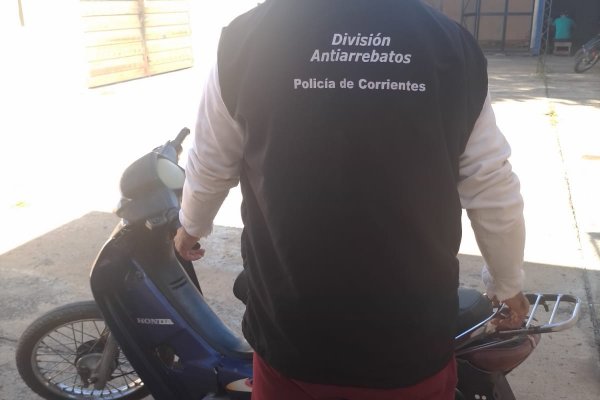 Demoraron a un sujeto y en poder del mismo una motocicleta de dudosa procedencia