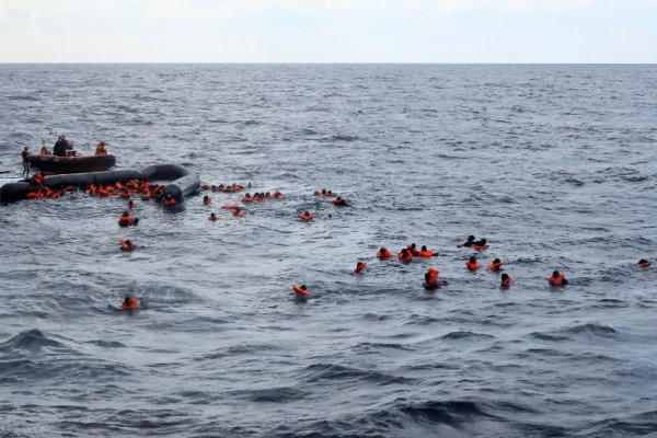 Italia declaró el estado de emergencia nacional migratorio: llegaron 3000 personas en tres días a sus costas