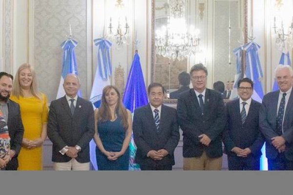 Miembros de la OEA, con la Corte provincial