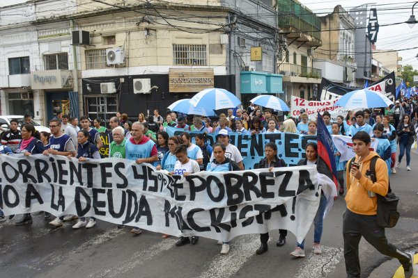 Corrientes: 95% de adhesión a la primera jornada de paro y movilización docente