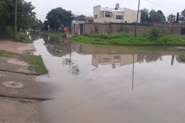 Vecinos del Barrio Juan de Vera se quejan del pésimo estado de las calles