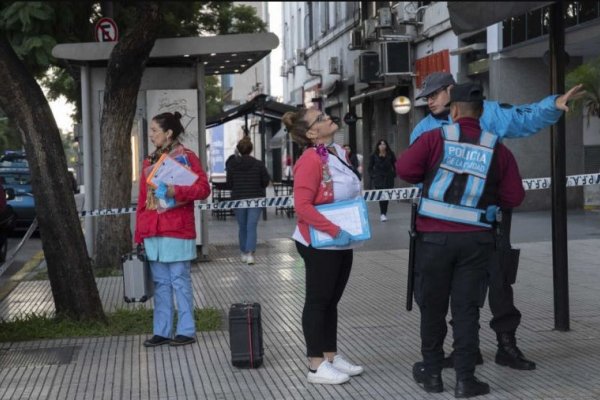 Una mujer murió al caer del piso 12 de un hotel del Microcentro porteño