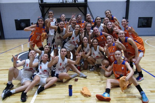 Las chicas finalizaron en la quinta ubicación en el nacional