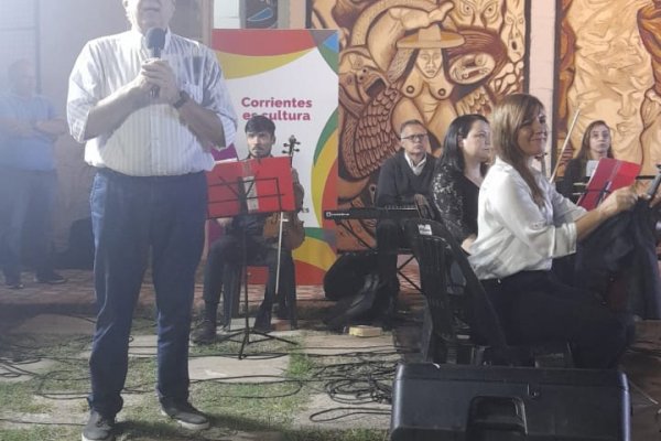 Cassani destacó a los artistas correntinos por el sentido de pertenencia a su provincia