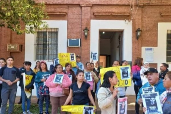 Marcharon para pedir por la aparición del joven correntino desaparecido en Buenos Aires