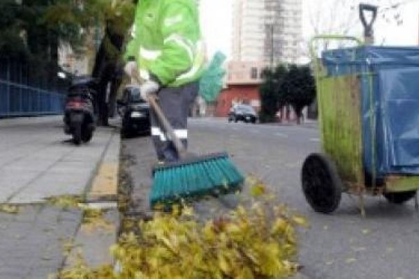 Corrientes: Barrendero municipal fue atropellado por un automovilista que se dio a la fuga