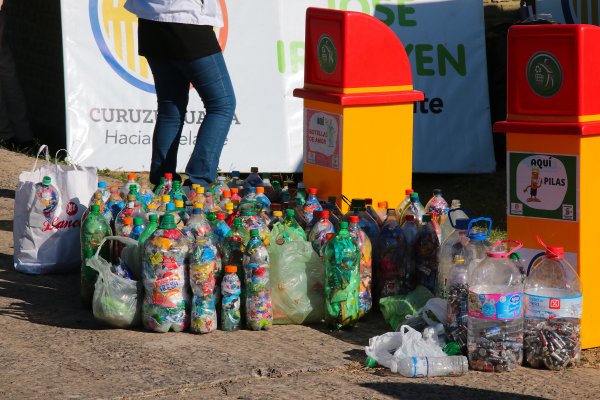 Con gran participación y conciencia ambiental se realizó el primer Eco Canje en Curuzú