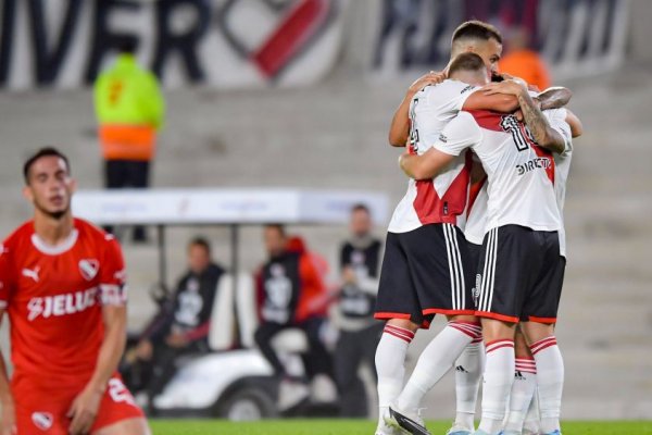 River le ganó a Independiente y sigue siendo el único líder