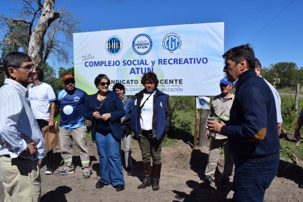 Se puso en marcha el desarrollo del Complejo Social y Deportivo de los trabajadores de la UNNE