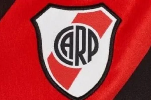 Se conoció la nueva camiseta alternativa de River