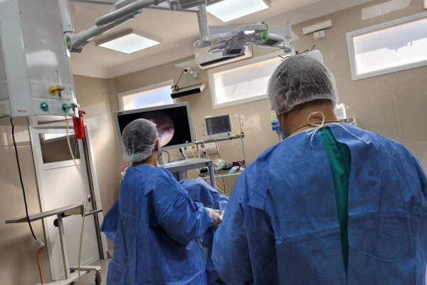 Se realizó una cirugía urológica a paciente con cáncer en el hospital de Campaña