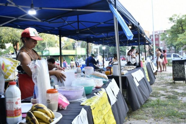 Música, carnaval y gastronomía para cerrar la temporada de playas más larga del país