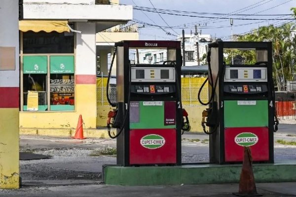 La escasez de combustible sacude a Cuba y se suspendió el tradicional desfile del 1° de mayo