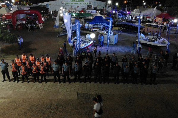 Destacan el operativo de seguridad en la Fiesta Nacional del Surubí