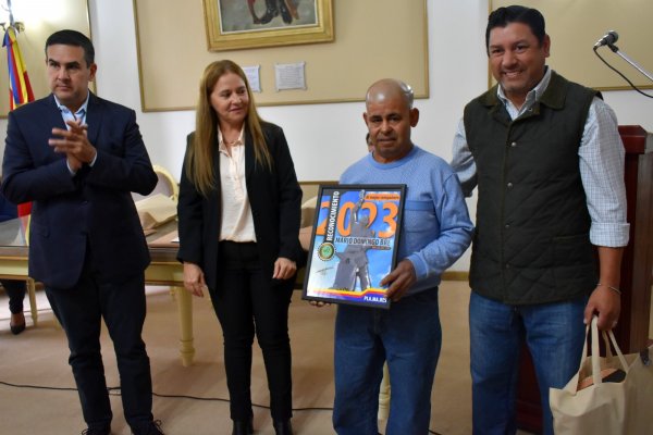 El Municipio curuzucuateño homenajeó a trabajadores en su día