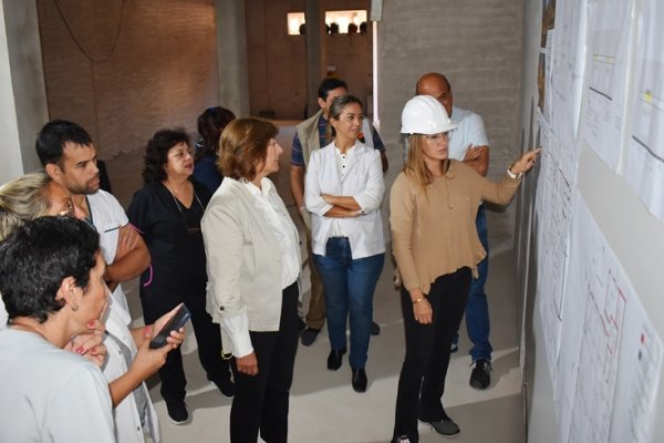 Profesionales de la salud visitaron el avance de obras de la nueva Emergencia del hospital Vidal