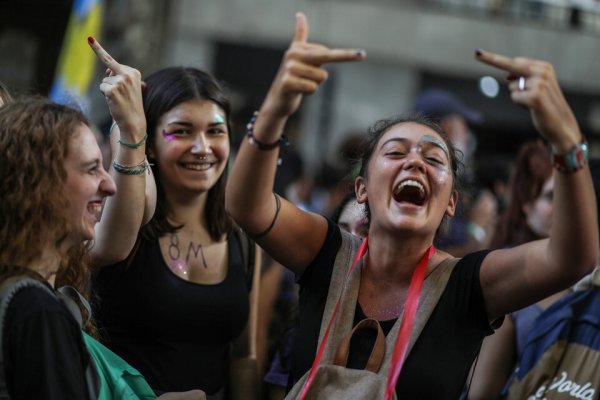 Viva la lucha de todes