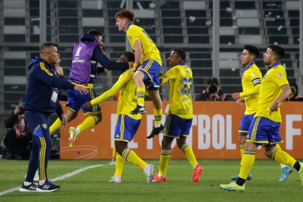 Boca le ganó 2-0 a Colo-Colo con Advíncula en formato súper 8