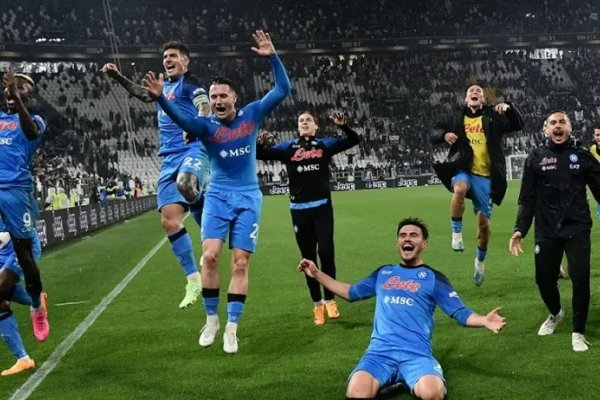 Napoli se consagró campeón en la Serie A después de 33 años