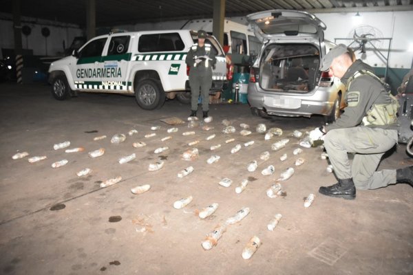 Ocultaba más de 17 kilos de marihuana dentro de la carrocería de un auto