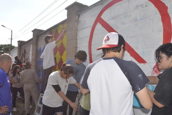 Estudiantes de 13 colegios secundarios representaron su visión sobre el bullying