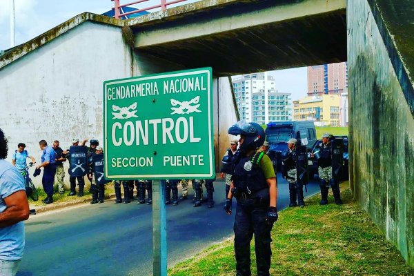 Docentes autoconvocados retoman la protesta: olla popular en uno de los accesos a Corrientes