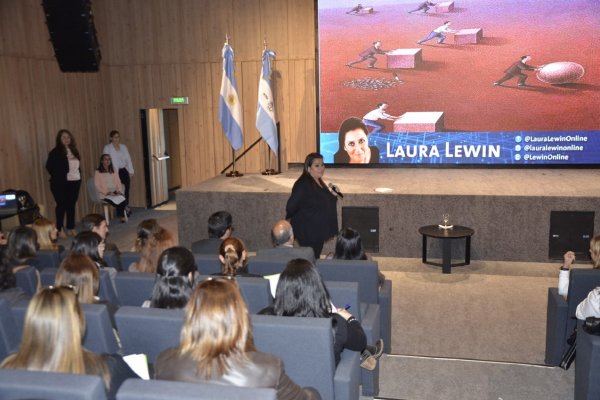 Acto de apertura del Programa Escuela para Directivos de Corrientes