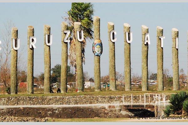 Una mujer quedó con heridas graves tras ser embestida por una camioneta mientras caminaba por la ruta