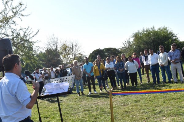 El intendente Irigoyen inauguró perforación que abastece agua a los hogares de más de 30 familias