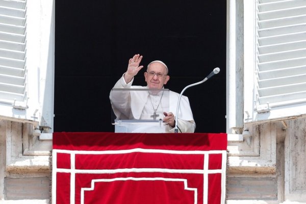 El Vaticano oficializó la gestión de paz