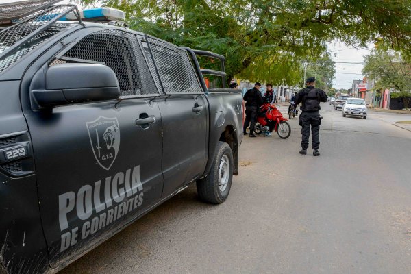 En Goya: policía provincial se disparó en los testículos al detener a un ladrón