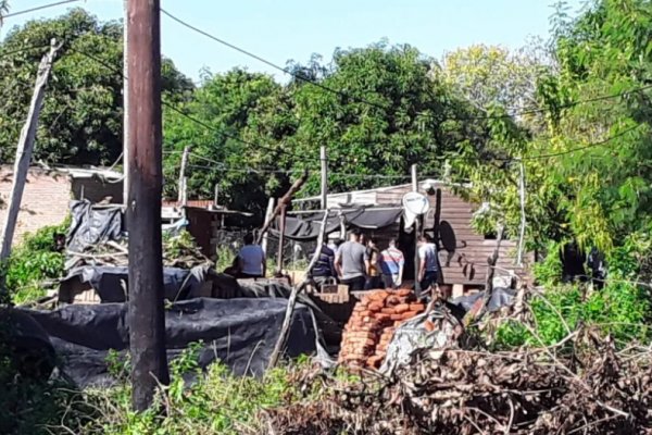 Continúan buscando al principal sospechoso de matar a puñaladas a un ladrillero en Corrientes